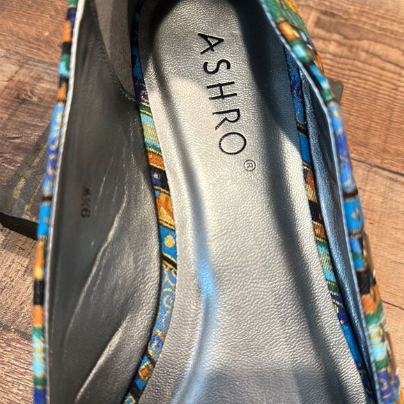 NEW ASHRO CORINNA PRINT FLATS - Picture 2 of 4
